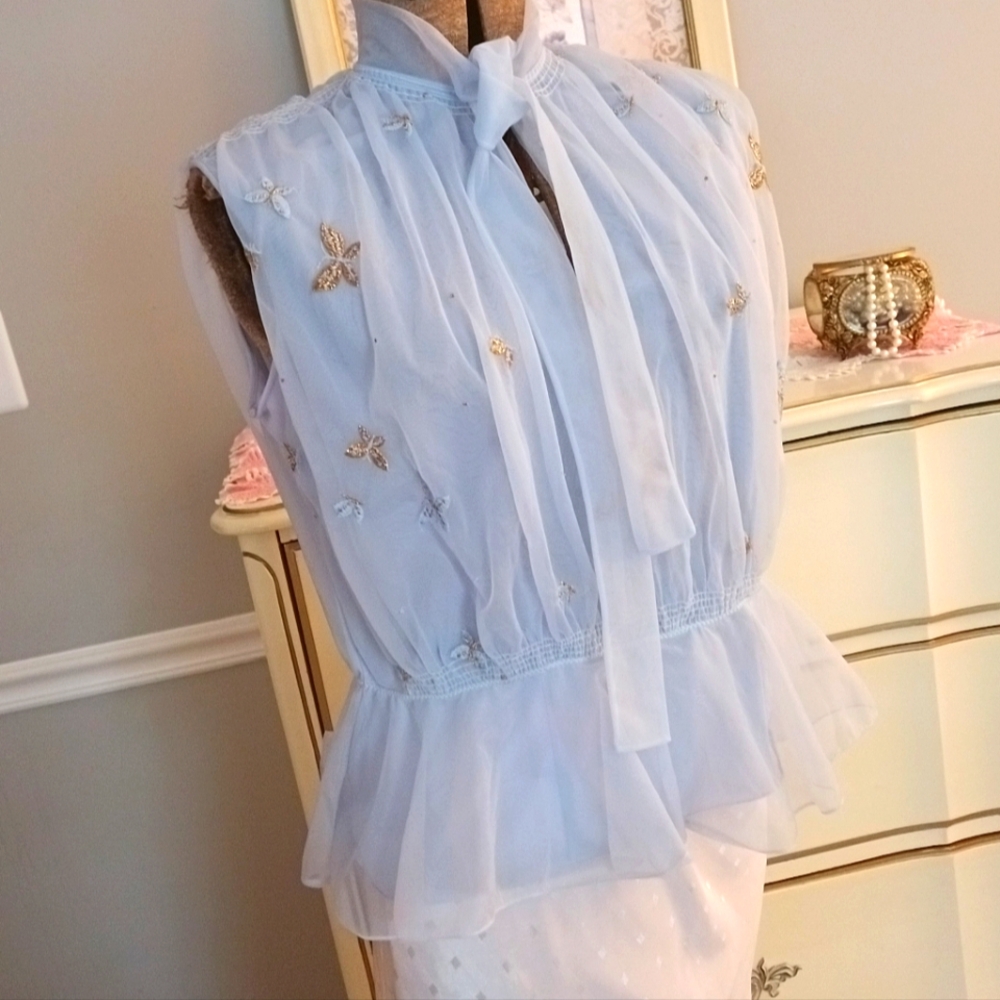 RARE, VINTAGE "EYEFUL BY THE FLAUMS" BLUE NYLON CHIFFON TOP! LIKE NEW! - Picture 17 of 17